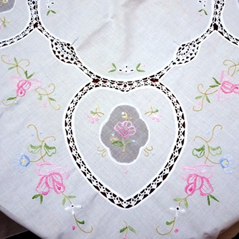 Pure cotton small machine embr - Table Runner 评论和价格