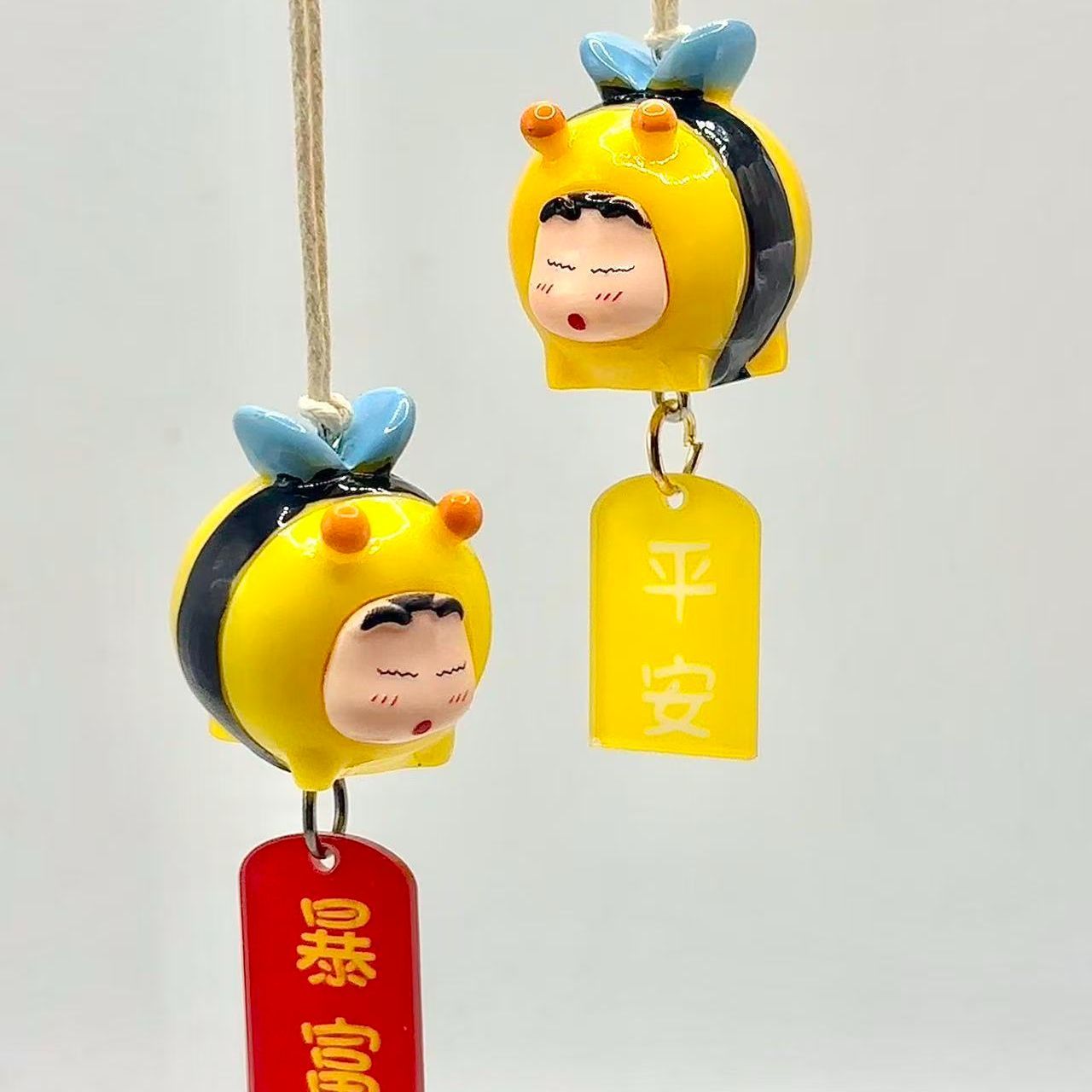 Crayon Shin-chan Bee Cosplay F - Decorative Mirror 评论和价格