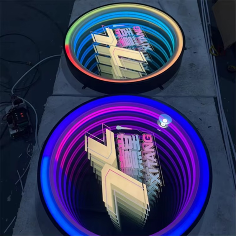 Customizable 3D LED Infinite M - Decorative Mirror 评论和价格